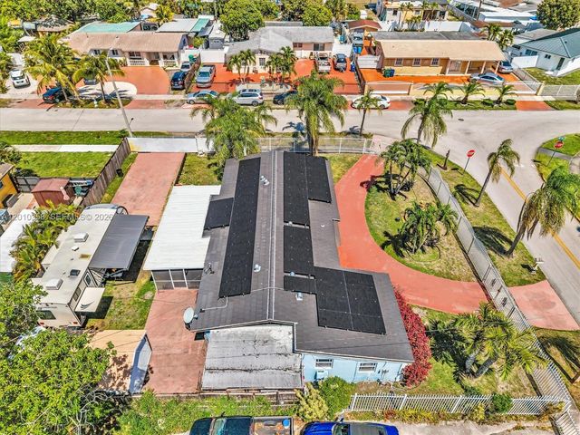 4301 NW 185th St, Miami Gardens, FL 33055