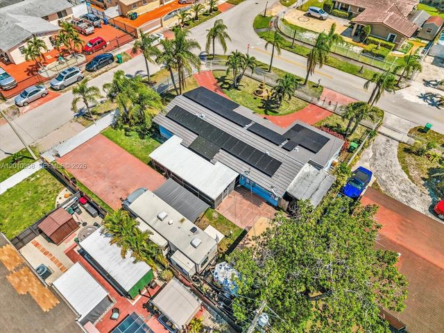 4301 NW 185th St, Miami Gardens, FL 33055