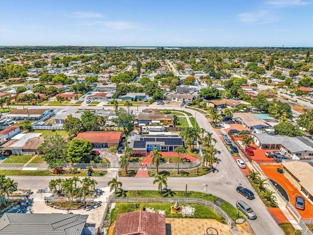 4301 NW 185th St, Miami Gardens, FL 33055