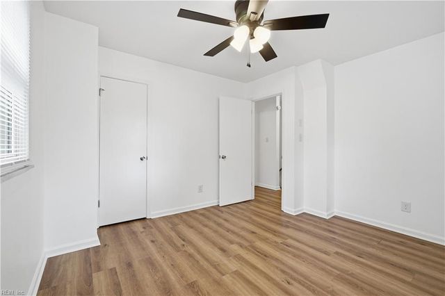 9554 Lakeside DR, Norfolk, VA 23503