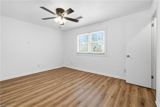 9554 Lakeside DR, Norfolk, VA 23503