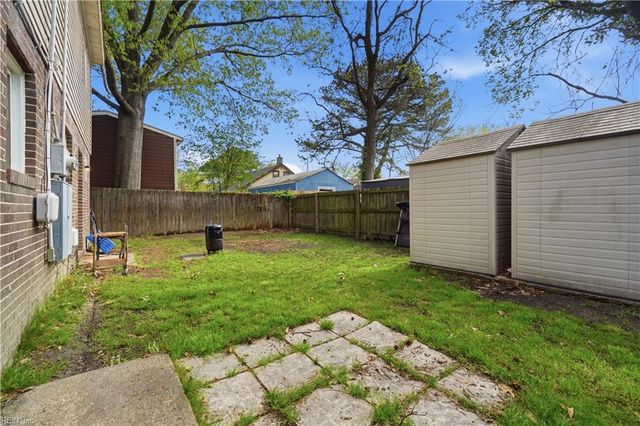 9554 Lakeside DR, Norfolk, VA 23503
