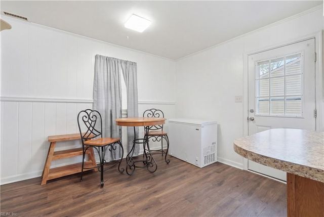 9554 Lakeside DR, Norfolk, VA 23503