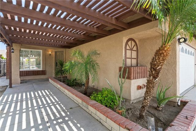 1529 Apple Creek, Perris, CA 92571