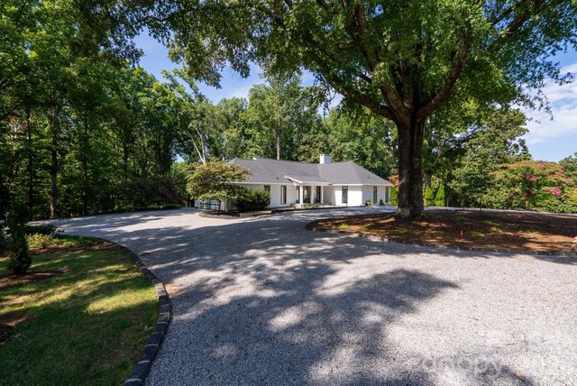 159 Silver Fox Lane, Tryon, NC 28782