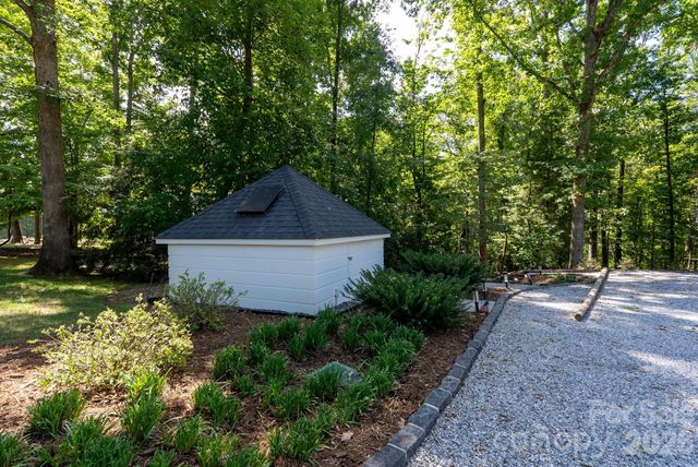 159 Silver Fox Lane, Tryon, NC 28782