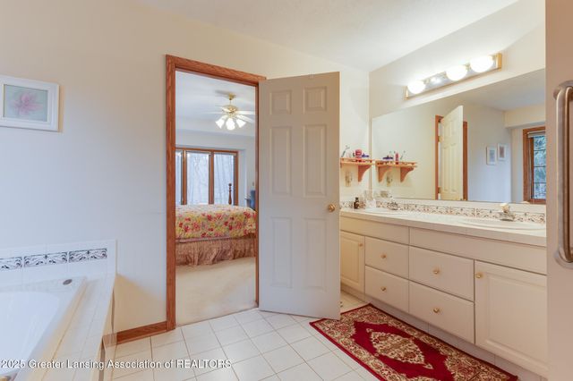 6125 Brooks Landing, Dimondale, MI 48821