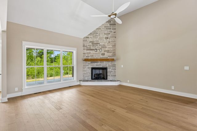 1717 Rhonda Dr, Christiana, TN 37037