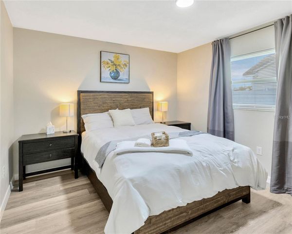 1414 GULF ROAD, Tarpon Springs, FL 34689