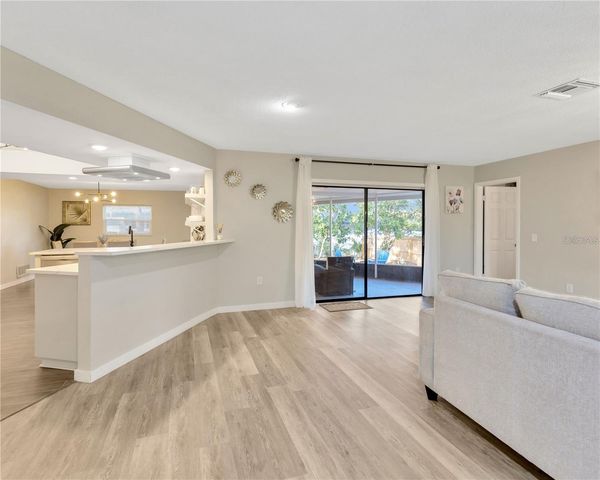 1414 GULF ROAD, Tarpon Springs, FL 34689