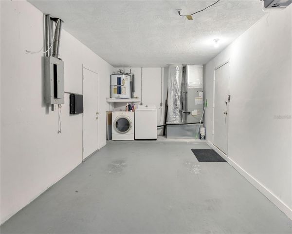 1414 GULF ROAD, Tarpon Springs, FL 34689