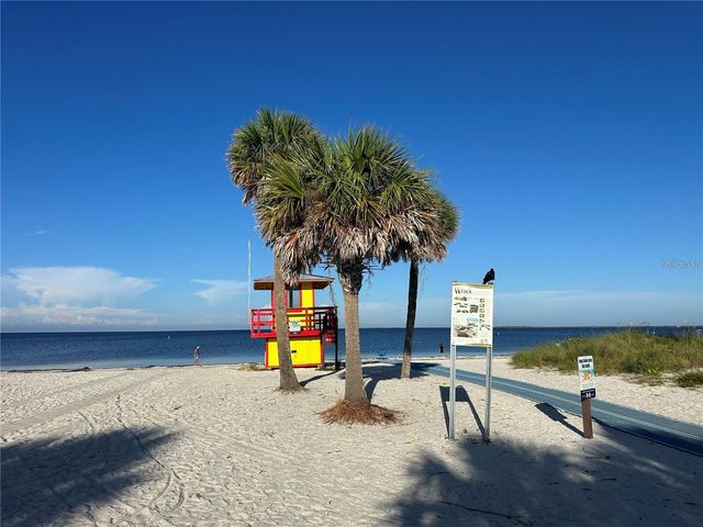 1414 GULF ROAD, Tarpon Springs, FL 34689