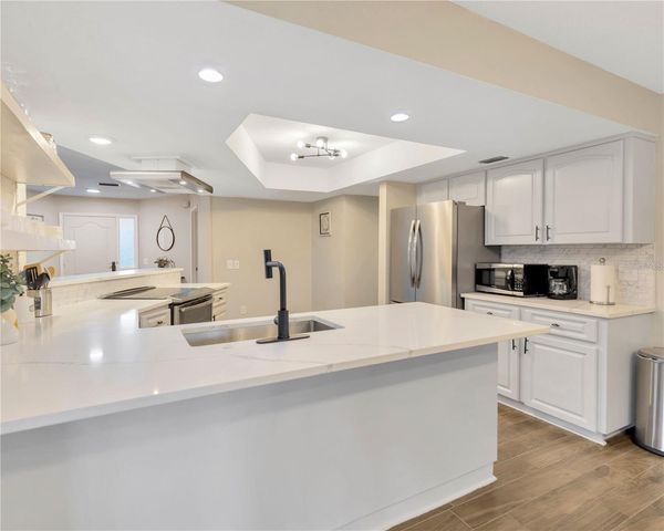 1414 GULF ROAD, Tarpon Springs, FL 34689