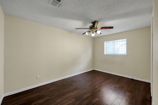 111 Cartwright Road, Conroe, TX 77301