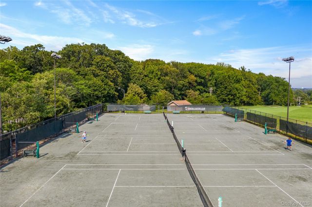 26910 Grand Central Parkway 28E, Floral Park, NY 11005