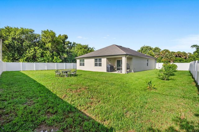 4589 SW Uleta Street, Port St. Lucie, FL 34953
