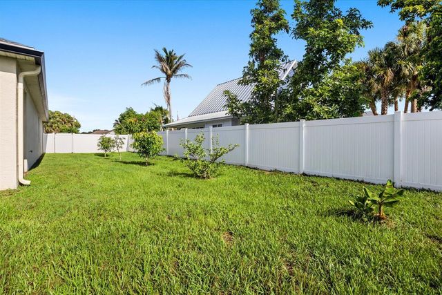 4589 SW Uleta Street, Port St. Lucie, FL 34953