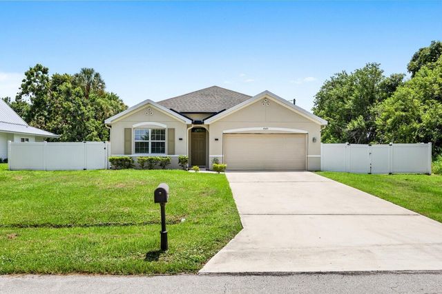 4589 SW Uleta Street, Port St. Lucie, FL 34953