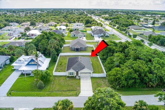 4589 SW Uleta Street, Port St. Lucie, FL 34953