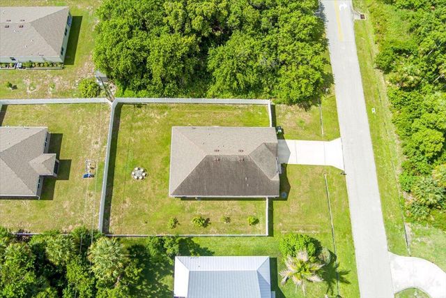 4589 SW Uleta Street, Port St. Lucie, FL 34953