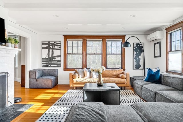 711 Webster Street, Needham, MA 02492