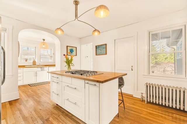 711 Webster Street, Needham, MA 02492