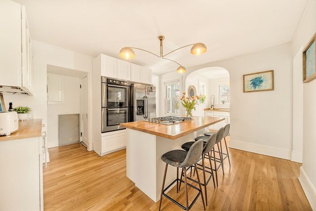 711 Webster Street, Needham, MA 02492