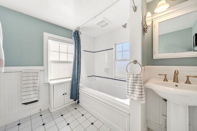 711 Webster Street, Needham, MA 02492