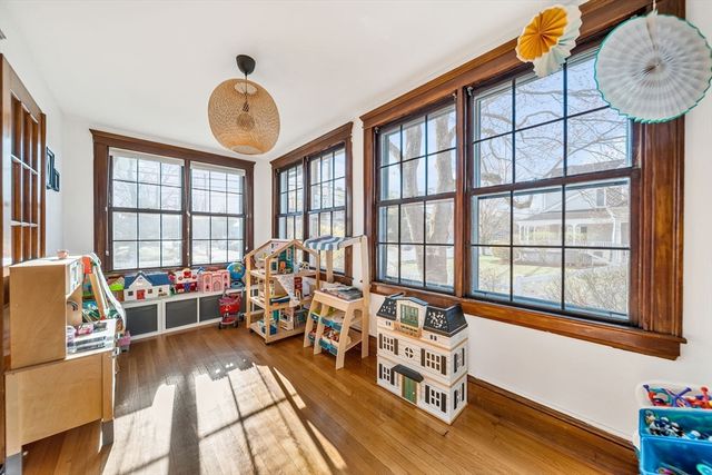 711 Webster Street, Needham, MA 02492