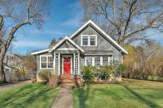 711 Webster Street, Needham, MA 02492