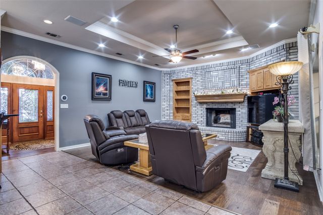 12215 Lake Forest Drive, Azle, TX 76020