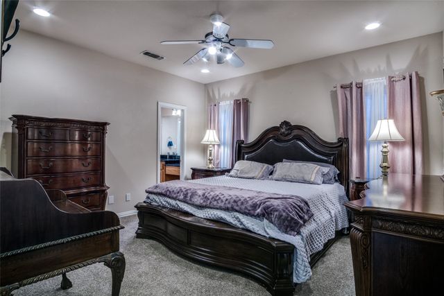 12215 Lake Forest Drive, Azle, TX 76020