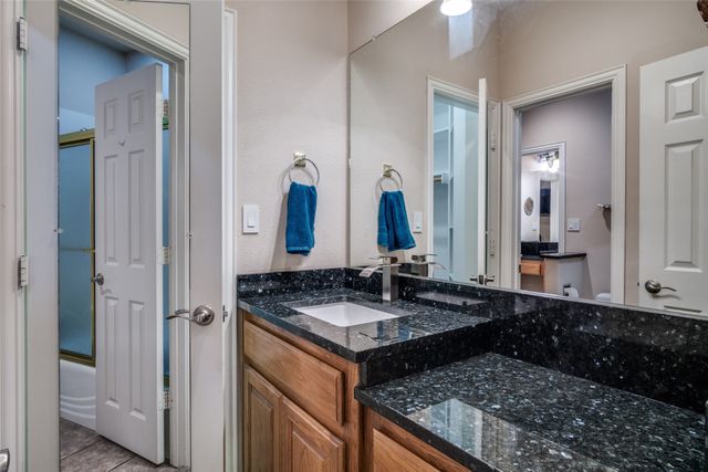 12215 Lake Forest Drive, Azle, TX 76020