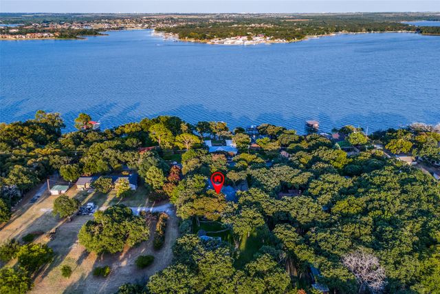 12215 Lake Forest Drive, Azle, TX 76020