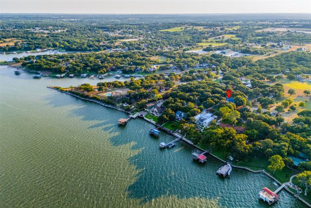 12215 Lake Forest Drive, Azle, TX 76020