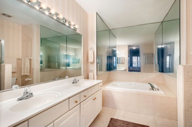 120 Fairway Drive, La Grange, IL 60525