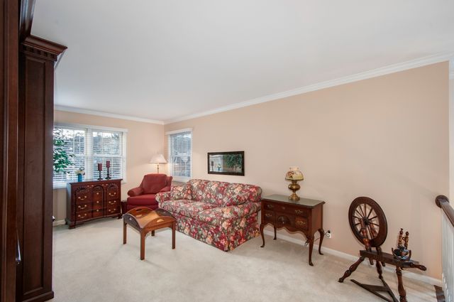 120 Fairway Drive, La Grange, IL 60525