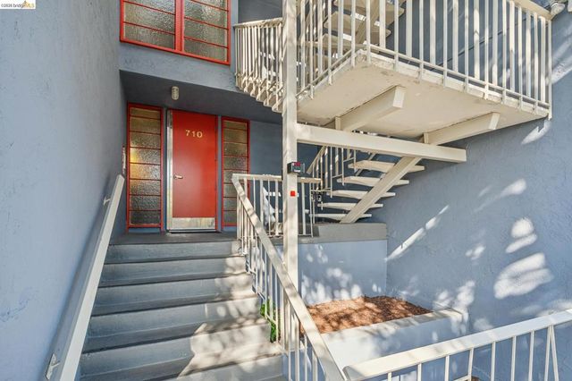 710 E 22nd St 303, Oakland, CA 94606