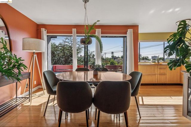 710 E 22nd St 303, Oakland, CA 94606