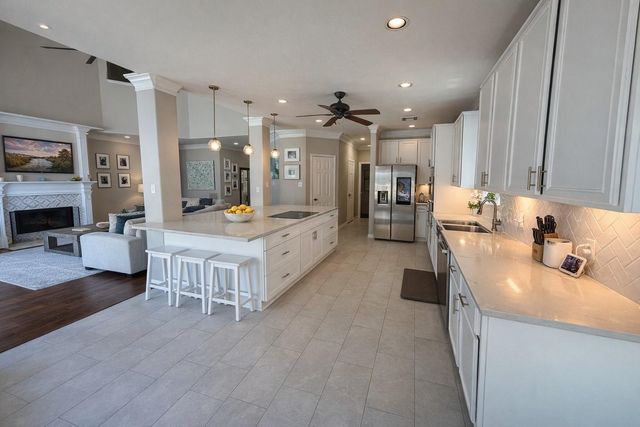 1214 Peregrine Drive, Friendswood, TX 77546