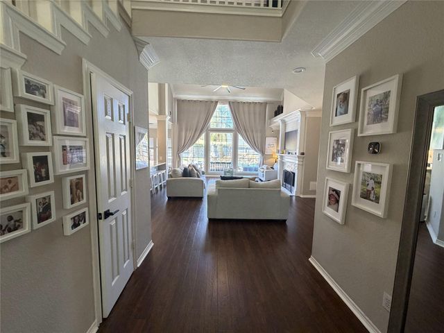 1214 Peregrine Drive, Friendswood, TX 77546