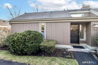 22 Heritage Circle A, Southbury, CT 06488