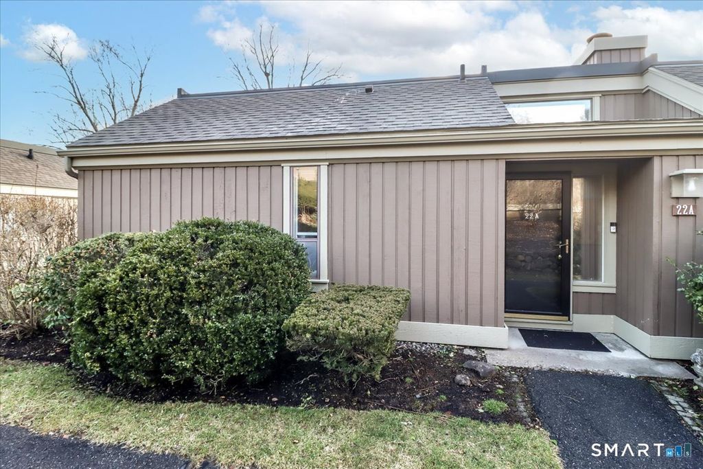 22 Heritage Circle A, Southbury, CT 06488