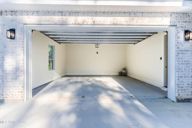 6 Valley View Drive, Carriere, MS 39426