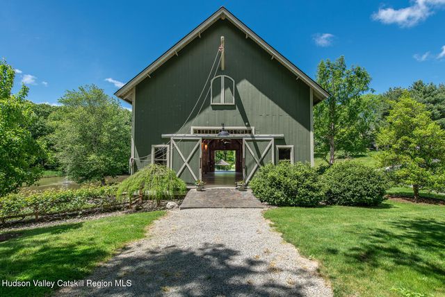 189 Freedom Road, Pleasant Valley, NY 12569