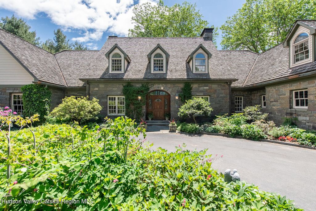 189 Freedom Road, Pleasant Valley, NY 12569