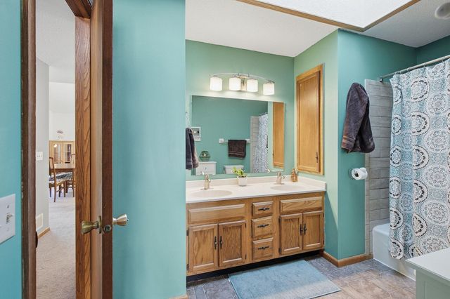14600 Hallmark Drive, Apple Valley, MN 55124