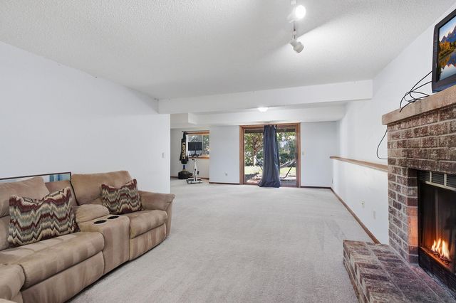 14600 Hallmark Drive, Apple Valley, MN 55124