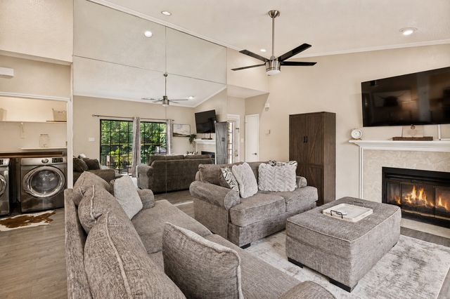 411 Pebble Way 248, Arlington, TX 76006