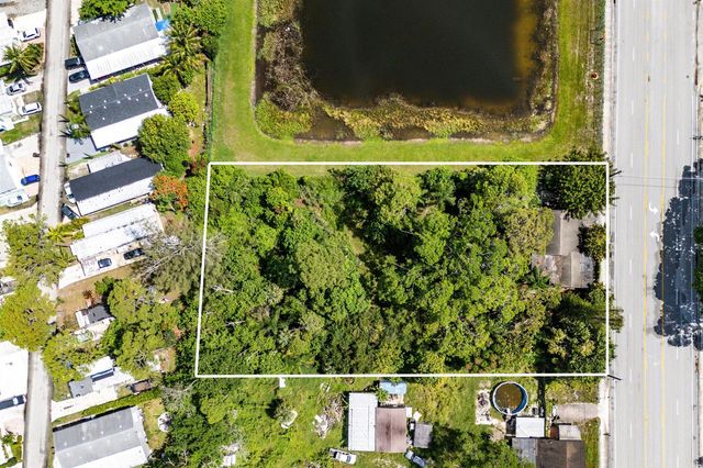 4401 S Haverhill Road, Lake Worth, FL 33463